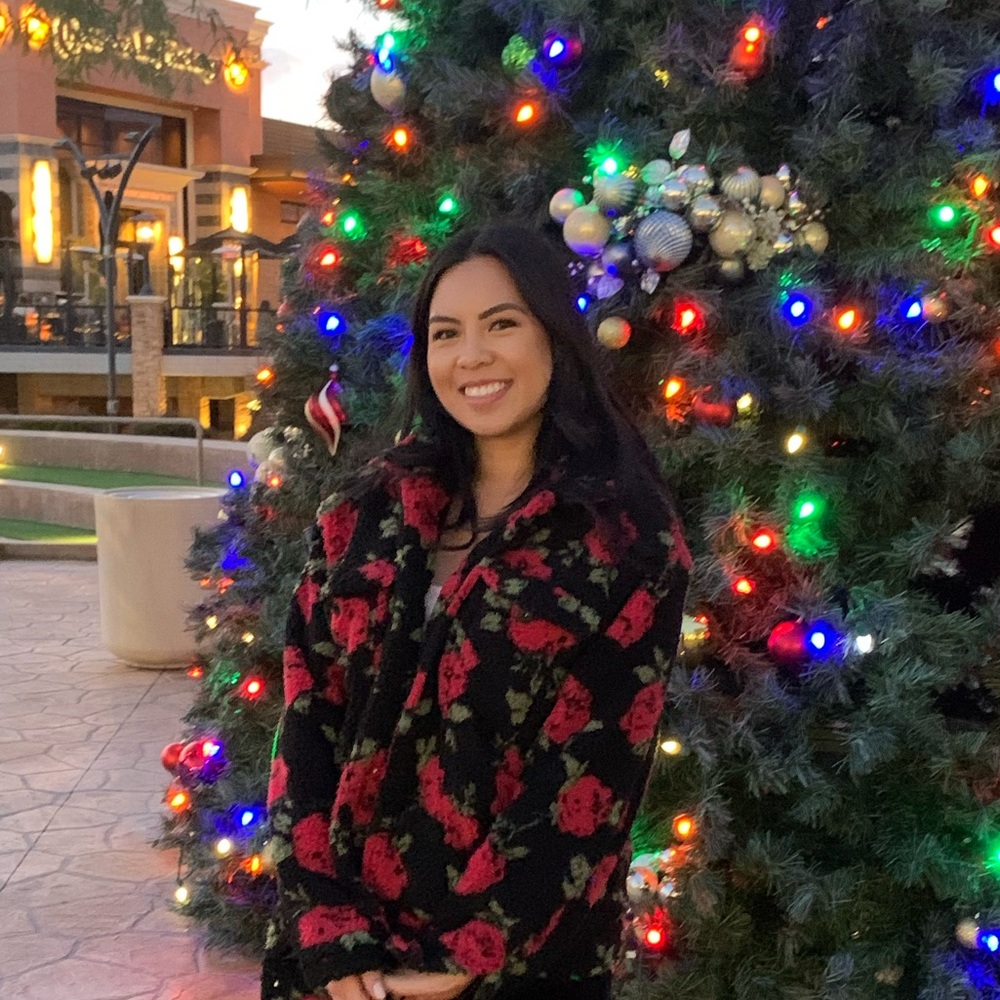 Meet your Posher, Nicole